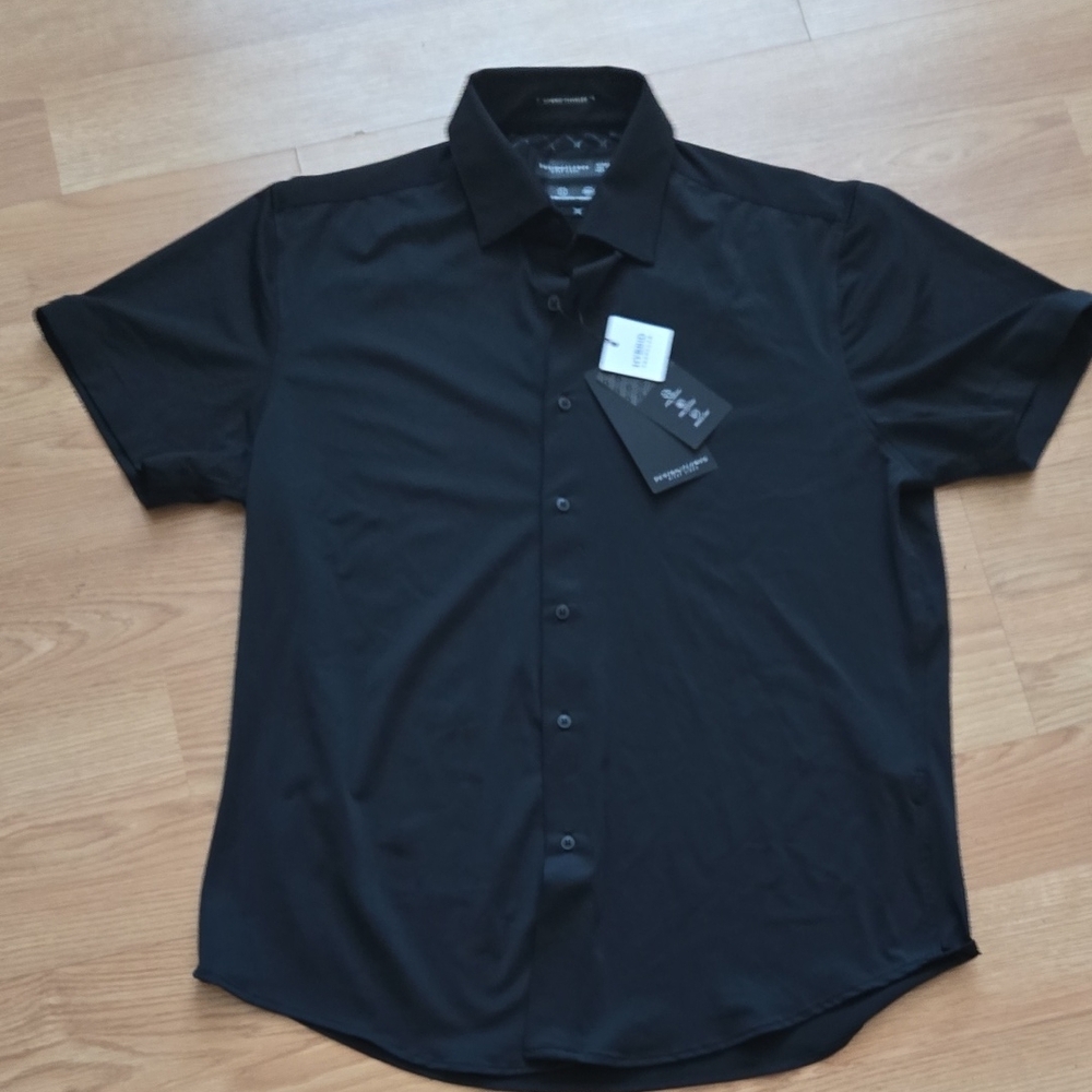 Men's Black Short Sleeve Shirt